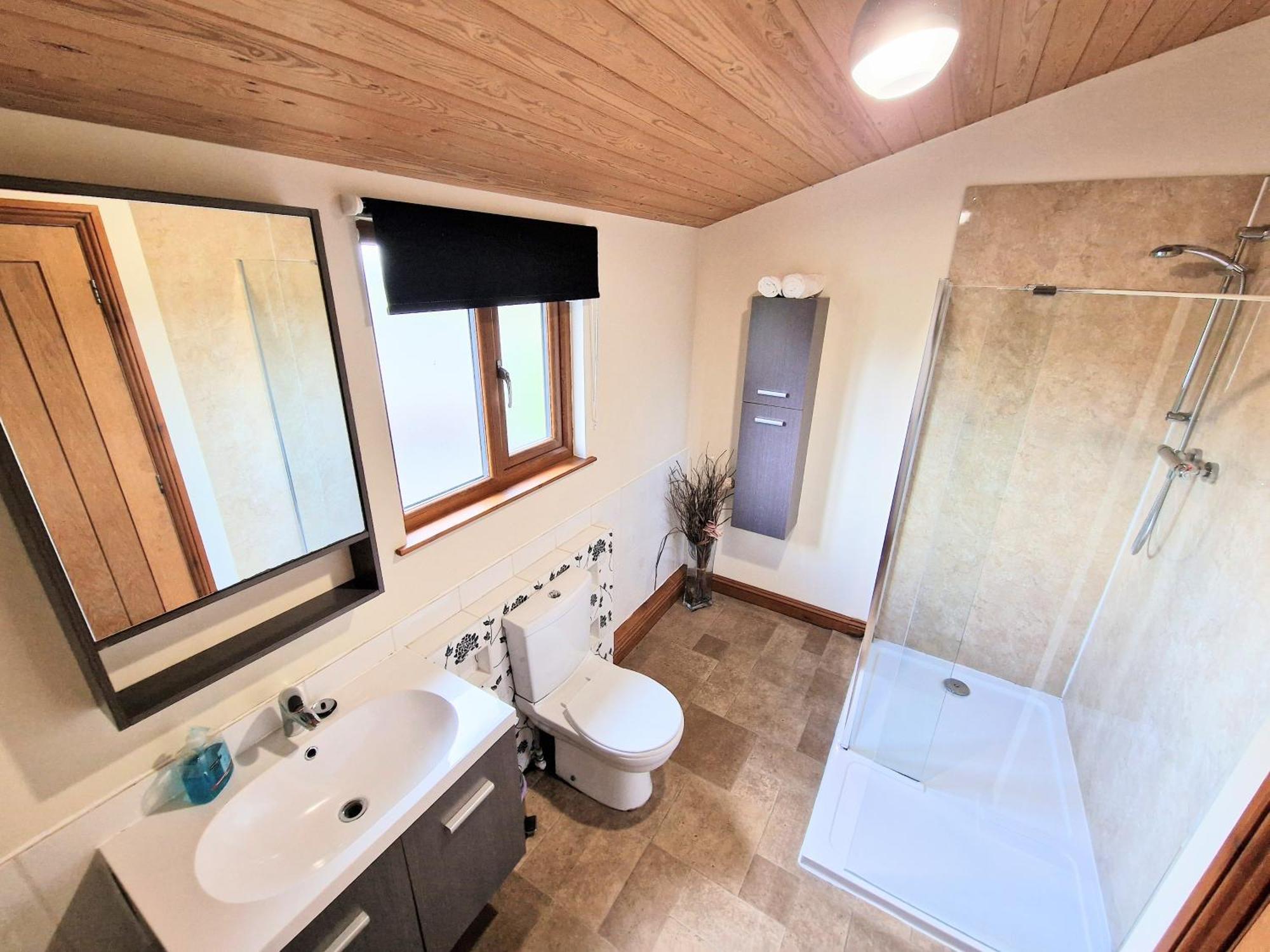 Villa Ochil 8 With Private Hot Tub - Fife - Loch Leven - Lomond Hills Kelty Exterior foto